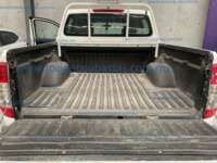 Nissan NP300 Frontier 2018 4p S L4/2.5 Man A/A Paq. Seg. IMG_0933