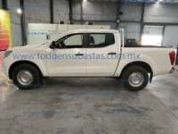 Nissan NP300 Frontier 2018 4p S L4/2.5 Man A/A Paq. Seg. 2018 Nissan NP300 Frontier Ingreso Exteriores 8