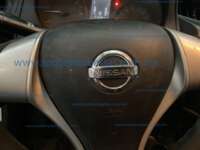 Nissan NP300 Frontier 2018 4p S L4/2.5 Man A/A Paq. Seg. 2018 Nissan NP300 Frontier Ingreso Interiores 4