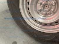 Nissan NP300 Frontier 2018 4p S L4/2.5 Man A/A Paq. Seg. IMG_0939