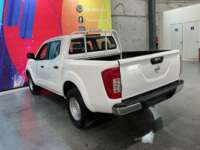 Nissan NP300 Frontier 2018 4p S L4/2.5 Man A/A Paq. Seg. 2018 Nissan NP300 Frontier Venta Exteriores 5