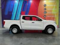 Nissan NP300 Frontier 2018 4p S L4/2.5 Man A/A Paq. Seg. 2018 Nissan NP300 Frontier Venta Exteriores 8