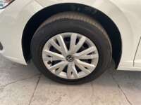 Volkswagen Jetta 2023 4p Trendline L4/1.4/T Tiptronic 2023 Volkswagen Jetta Venta Llantas 1