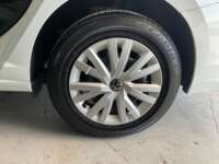 Volkswagen Jetta 2023 4p Trendline L4/1.4/T Tiptronic 2023 Volkswagen Jetta Venta Llantas 4