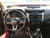 Nissan NP300 Frontier 2021 4p XE L4/2.5 Man 2021 Nissan NP300 Frontier Ingreso Interiores 3