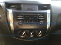 Nissan NP300 Frontier 2021 4p XE L4/2.5 Man 2021 Nissan NP300 Frontier Ingreso Interiores 6