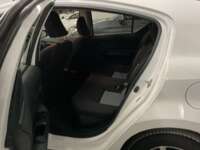 Toyota Prius 2021 5p Base Hibrido L4/1.8 Aut 2021 Toyota Prius Venta Interiores 18