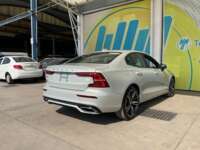 Volvo S60 2022 4p R-Design PHEV T8 L4/2.0/T Aut 2022 Volvo S60 Venta Exteriores 5