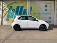 Nissan March 2021 5p Sense L4/1.6 Man 2021 Nissan March Venta Exteriores 4