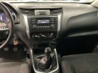 Nissan NP300 Frontier 2022 4p XE L4/2.5 Man 2022 Nissan NP300 Frontier Venta Interiores 4