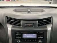 Nissan NP300 Frontier 2022 4p XE L4/2.5 Man 2022 Nissan NP300 Frontier Venta Interiores 7