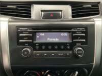 Nissan NP300 Frontier 2022 4p XE L4/2.5 Man 2022 Nissan NP300 Frontier Venta Interiores 8