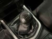 Nissan NP300 Frontier 2022 4p XE L4/2.5 Man 2022 Nissan NP300 Frontier Venta Interiores 10