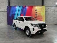 Nissan NP300 Frontier 2022 4p XE L4/2.5 Man 2022 Nissan NP300 Frontier Venta Exteriores 3