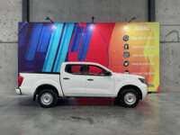Nissan NP300 Frontier 2022 4p XE L4/2.5 Man 2022 Nissan NP300 Frontier Venta Exteriores 4