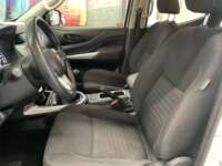 Nissan NP300 Frontier 2022 4p XE L4/2.5 Man 2022 Nissan NP300 Frontier Venta Interiores 1