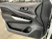 Nissan NP300 Frontier 2022 4p XE L4/2.5 Man 2022 Nissan NP300 Frontier Venta Interiores 4