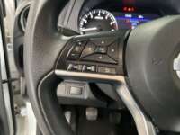 Nissan NP300 Frontier 2022 4p XE L4/2.5 Man 2022 Nissan NP300 Frontier Venta Interiores 8