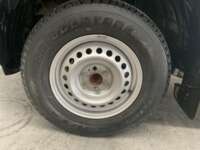 Nissan NP300 Frontier 2022 4p XE L4/2.5 Man 2022 Nissan NP300 Frontier Venta Llantas 1