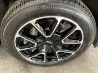 Chevrolet Suburban 2023 RST V8 4x4 T/A 10 R22 2023 Chevrolet Suburban Venta Llantas 1