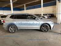 Volkswagen Tiguan 2024 5p R-Line L4/1.4/T DSG IMG_7012