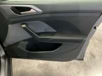 Volkswagen T-Cross 2024 5p Trendline L4/1.6 Aut 2024 Volkswagen T-Cross Venta Interiores 17