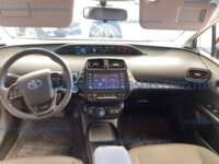 Toyota Prius 2021 5p Base Hibrido L4/1.8 Aut 2021 Toyota Prius Ingreso Interiores 20