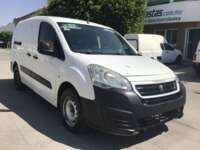 Peugeot Partner 2019 5p L4/1.6/T Diesel Man 2019 Peugeot Partner Venta Exteriores 3