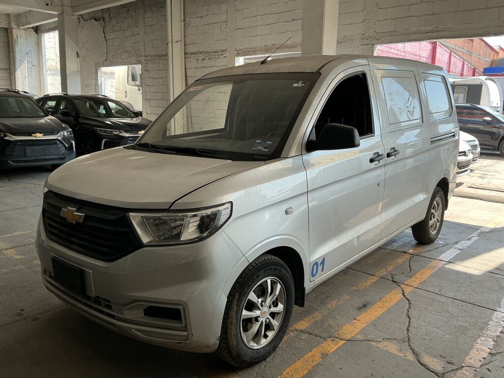 Chevrolet Tornado 2025 5p Van LS L4/1.5 Man IMG_4548