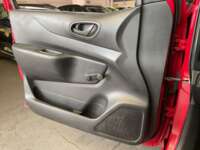 Nissan NP300 Doble Cabina 2019 4p S L4/2.5 Man A/A 2019 Nissan NP300 Doble Cabina Venta Interiores 13