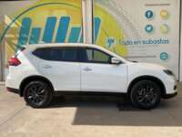 Nissan X-Trail 2022 5p Advance 3 Row L4/2.5 CVT 2022 Nissan X-Trail Venta Exteriores 4