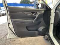 Nissan X-Trail 2022 5p Advance 3 Row L4/2.5 CVT 2022 Nissan X-Trail Venta Interiores 17