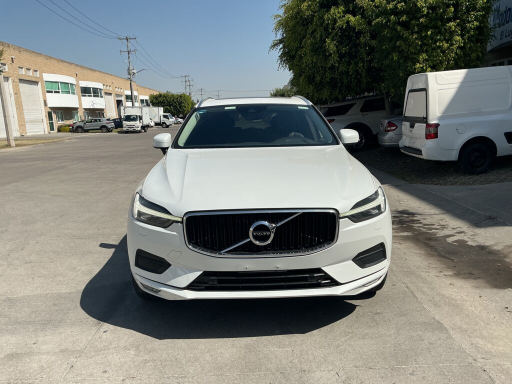 Volvo XC60 2021 5p Momentum T5 L4/2.0/T Aut 2021 Volvo XC60 Venta Exteriores 2