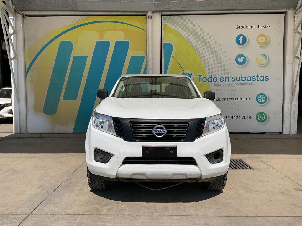 Nissan NP300 Frontier 2020 4p Diesel L4/2.5/T 4X4 Man Paq. Seg. 2020 Nissan NP300 Frontier Venta Exteriores 2