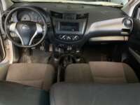 Nissan NP300 Frontier 2020 4p Diesel L4/2.5/T 4X4 Man Paq. Seg. 2020 Nissan NP300 Frontier Venta Interiores 4