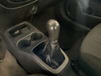 Dodge Attitude 2022 4p SE L3/1.2 Man 2022 Dodge Attitude Venta Interiores 9