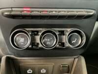 Renault Duster 2023 5p Intens L4/1.6 Man 2023 Renault Duster Venta Interiores 10