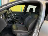 Renault Duster 2023 5p Iconic L4/1.6 Man 2023 Renault Duster Venta Interiores 18