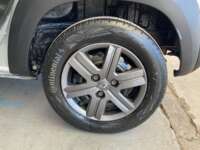 Renault Kwid 2023 5p Intens  L3/1.0 Man Línea Nueva 2023 Renault Kwid Venta Llantas 4