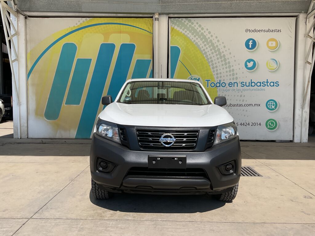 Nissan NP300 Doble Cabina 2020 4p S L4/2.5 Man A/A 2020 Nissan NP300 Doble Cabina Venta Exteriores 2