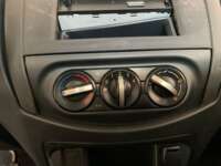 Nissan NP300 Doble Cabina 2020 4p S L4/2.5 Man A/A Paq. Seg. 2020 Nissan NP300 Doble Cabina Venta Interiores 7