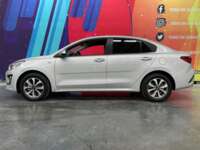 Kia Rio 2021 4p Sedán EX L4/1.6 Man 2021 Kia Rio Venta Exteriores 4