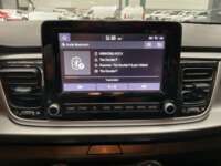 Kia Rio 2021 4p Sedán EX L4/1.6 Man 2021 Kia Rio Venta Interiores 7