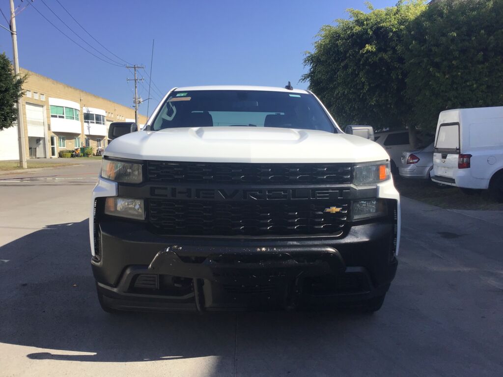 Chevrolet Silverado 2020 4p WT Doble Cabina 4x4 V6/4.3 Aut 2020 Chevrolet Silverado Venta Exteriores 2