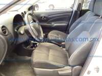 Nissan V-Drive 2022 4p L4/1.6 Man 2022 Nissan V-Drive Ingreso Interiores 1