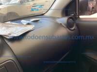 Nissan V-Drive 2022 4p L4/1.6 Man 2022 Nissan V-Drive Ingreso Interiores 19