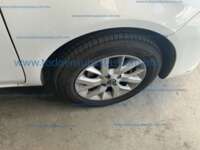 Nissan V-Drive 2022 4p L4/1.6 Man IMG_5251