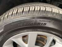 Nissan V-Drive 2022 4p L4/1.6 Man 2022 Nissan V-Drive Venta Llantas 11