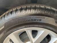 Nissan V-Drive 2022 4p L4/1.6 Man 2022 Nissan V-Drive Venta Llantas 8