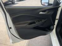 Chevrolet Onix 2022 4p LS L3/1.0/T Man  2022 Chevrolet Onix Venta Interiores 16